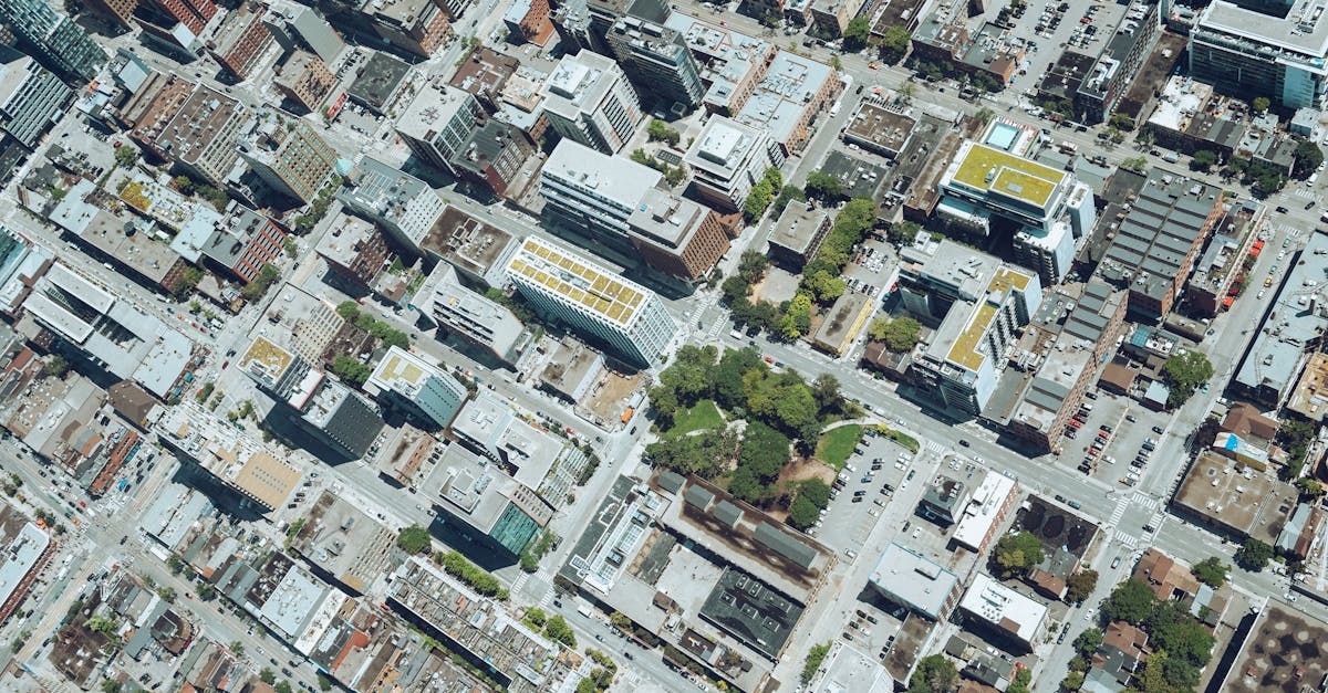 découvrez l'importance des infrastructures vertes pour un développement durable. explorez comment ces solutions éco-responsables contribuent à la biodiversité, améliorent la qualité de l'air et renforcent la résilience des villes face aux changements climatiques.