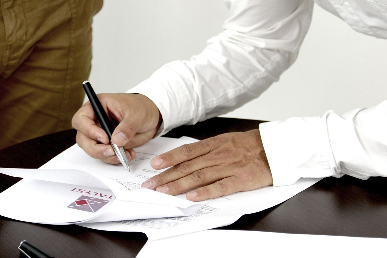 découvrez nos solutions de contrats de liquidité pour assurer une meilleure gestion et stabilité sur les marchés financiers.