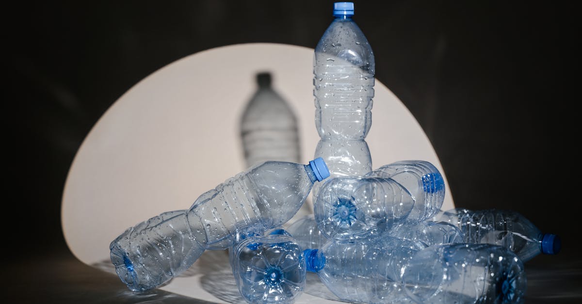 découvrez tout ce que vous devez savoir sur le recyclage du plastique : ses étapes, ses avantages pour l'environnement, et comment adopter les bons gestes pour contribuer à une planète plus propre.