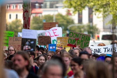 François Gemenne déplore que le climat ne soit évoqué qu’en cas de catastrophes liées à la canicule